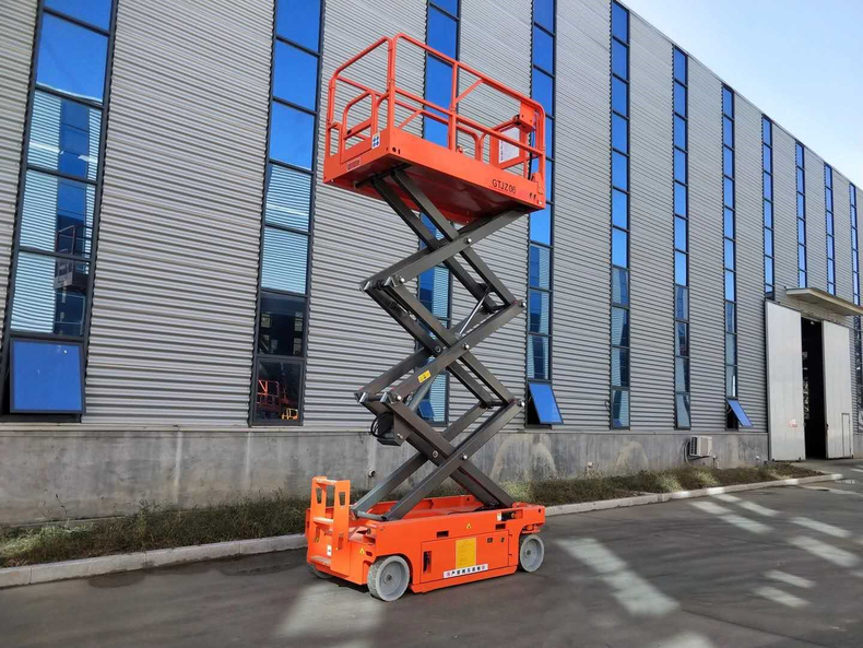 全自行式升降机